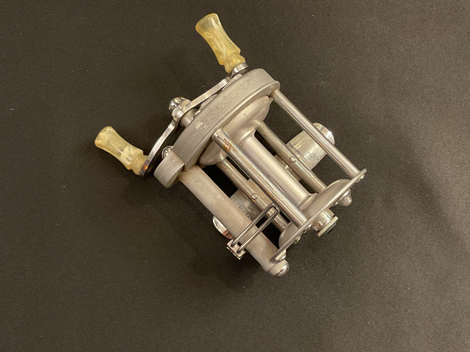 Pflueger - Nobby No. 1963-C Fishing Reel