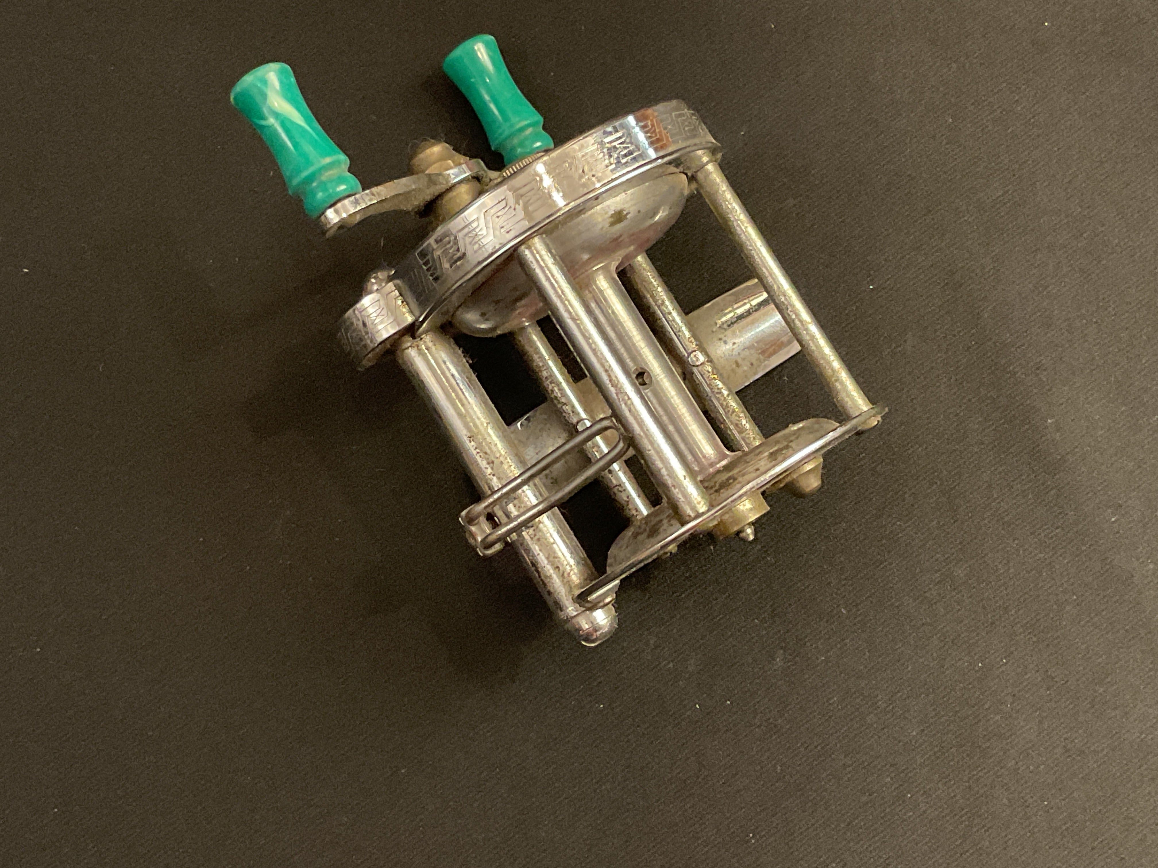 Pflueger - Vintage Akron No. 1894 Spin Fishing Reel