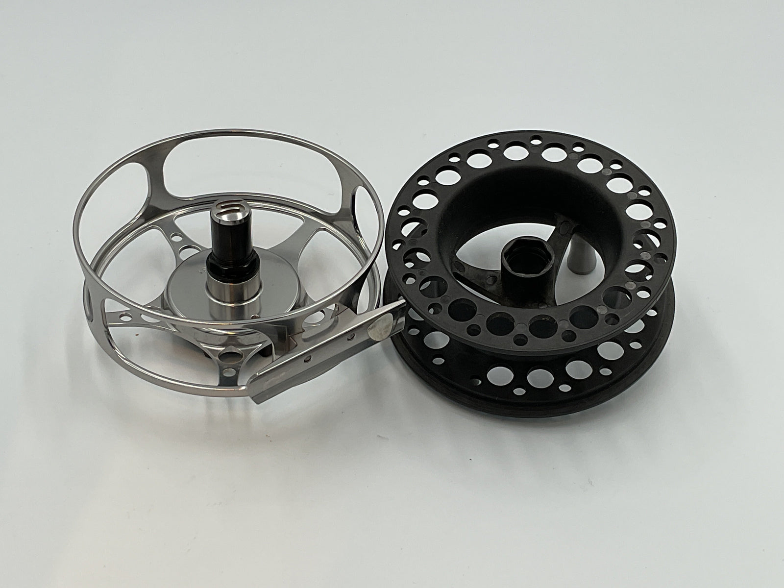 Sage - 3880 CF Fly Reel