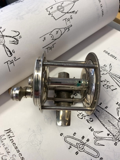 Montague - Wizard Open Face Casting Fishing Reel